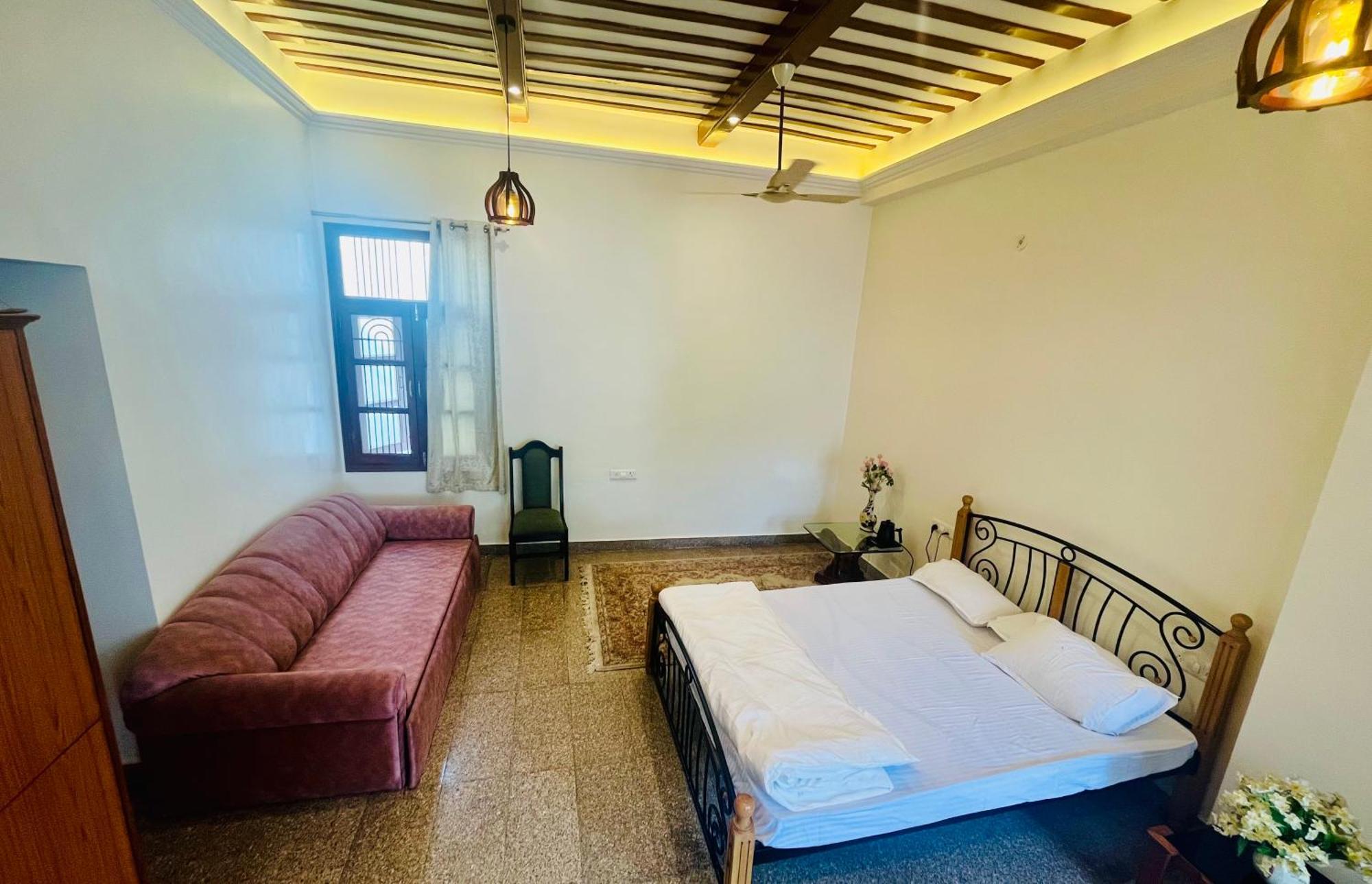 Hotel Mulberry Garden Varanasi Esterno foto