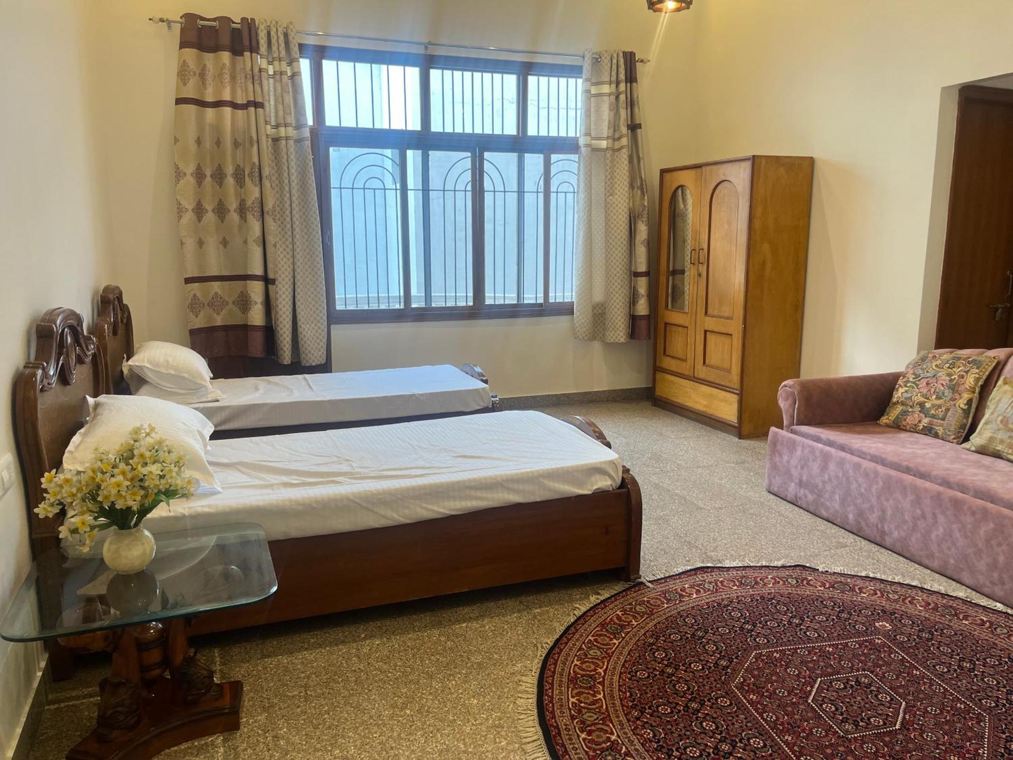 Hotel Mulberry Garden Varanasi Esterno foto
