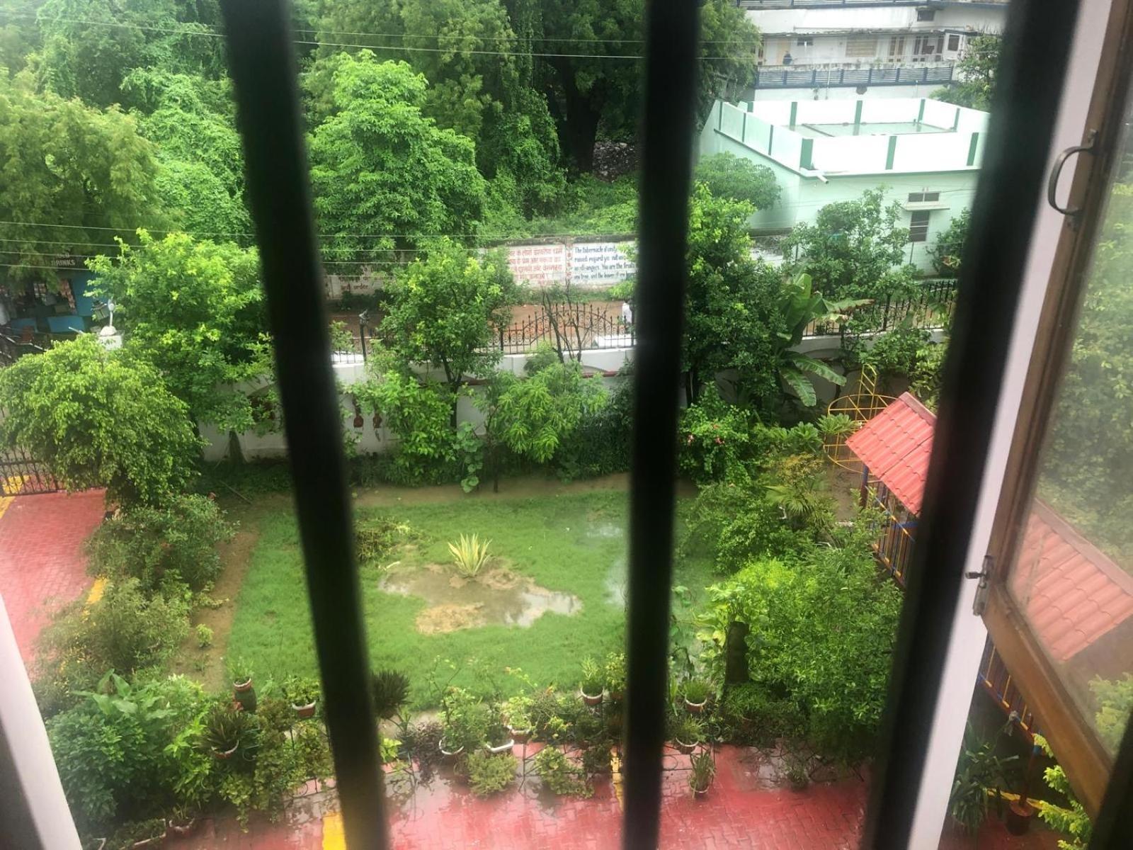 Hotel Mulberry Garden Varanasi Esterno foto